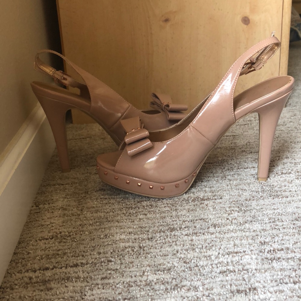 High heels - Picture 2 of 3